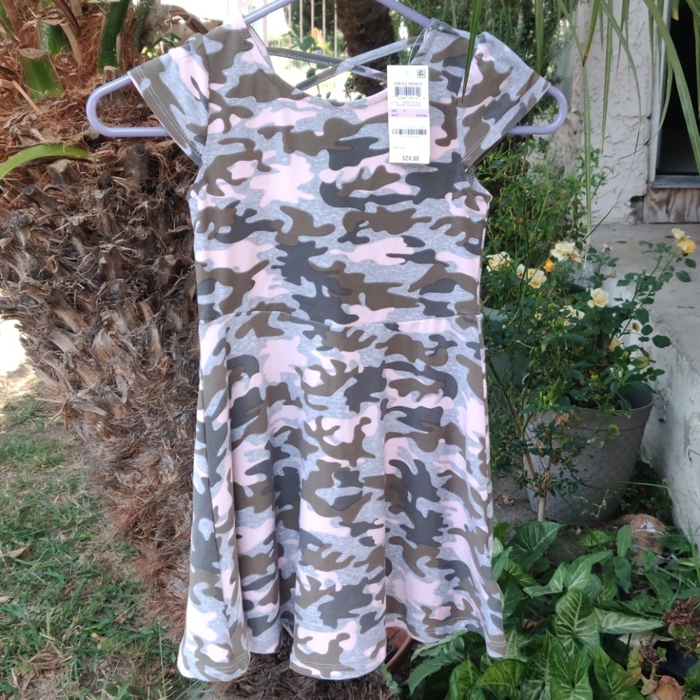 Epic Theads girl dress size 6 condition new
